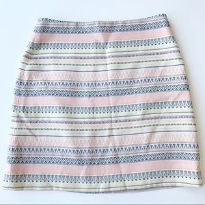 Ann Taylor LOFT 4P career skirt Aztec mini petite