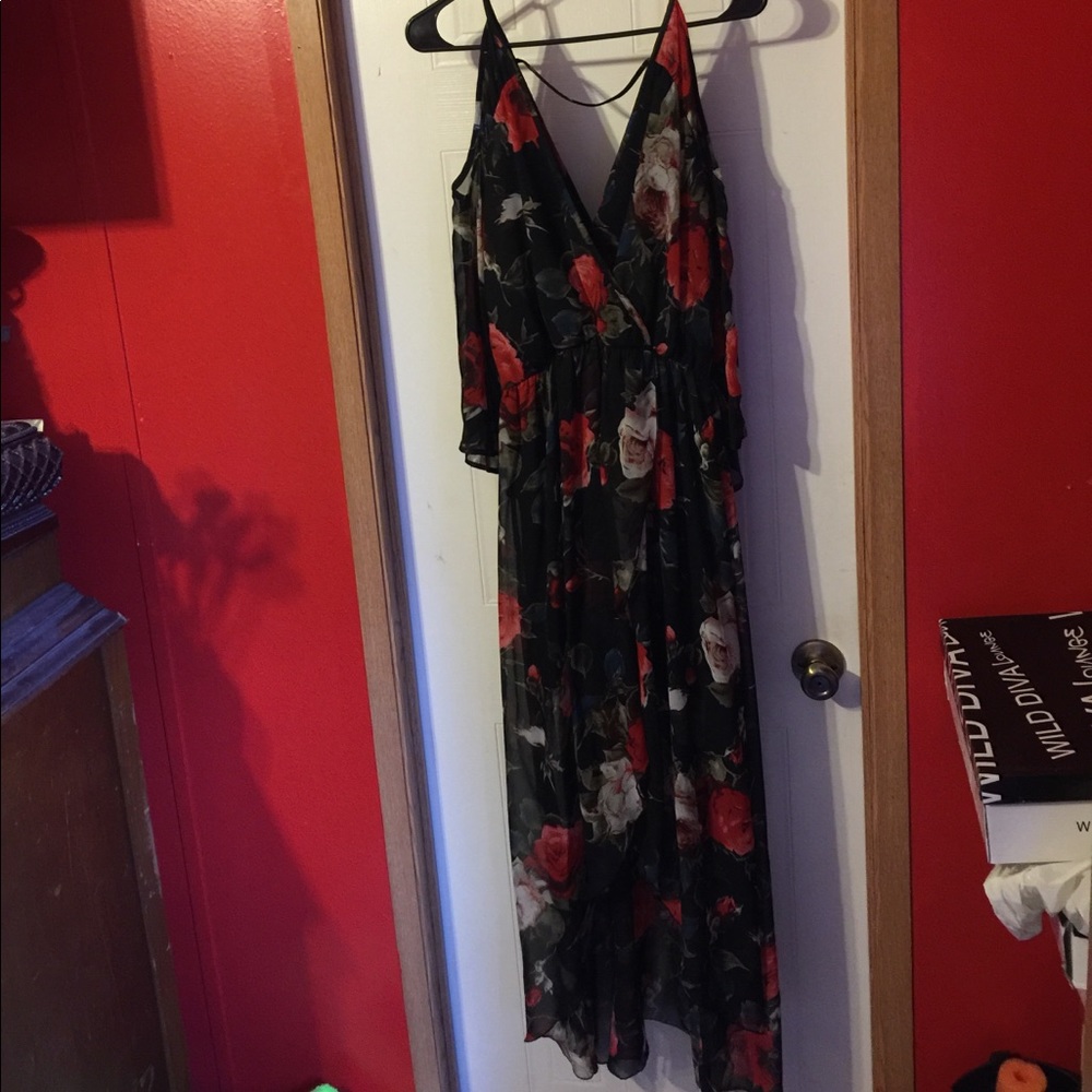 Beautiful Floral red & black dress