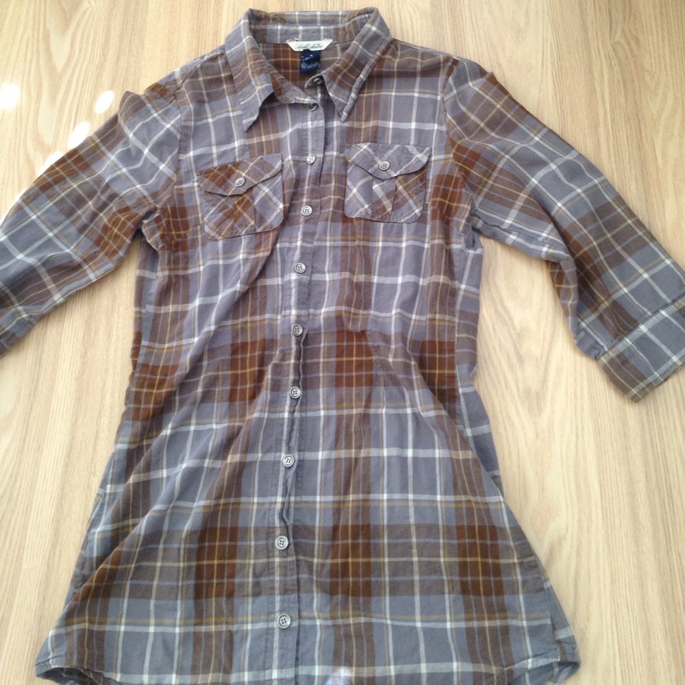 Thin gray flannel