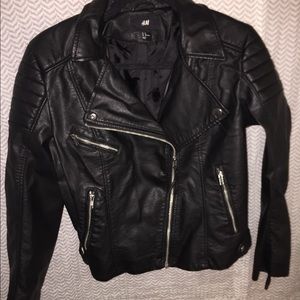 H&M faux leather jacket! 💋