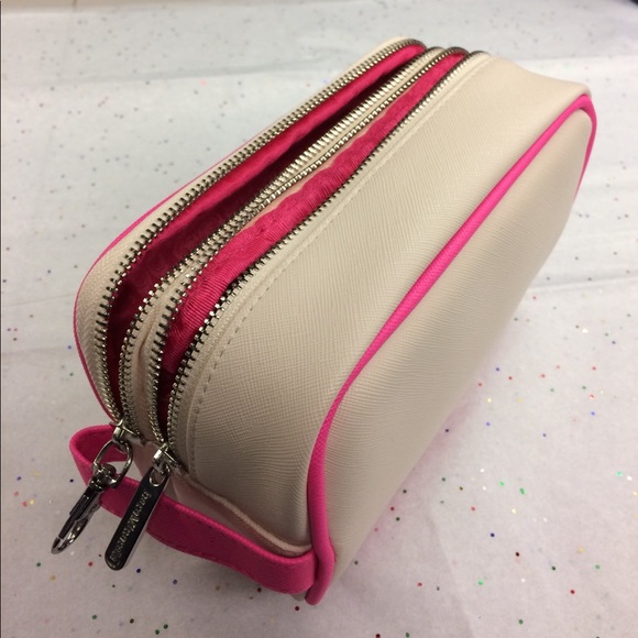 bareMinerals Handbags - 🆕BareMinerals Makeup Pouch