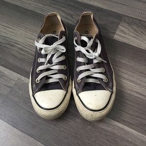 black converse