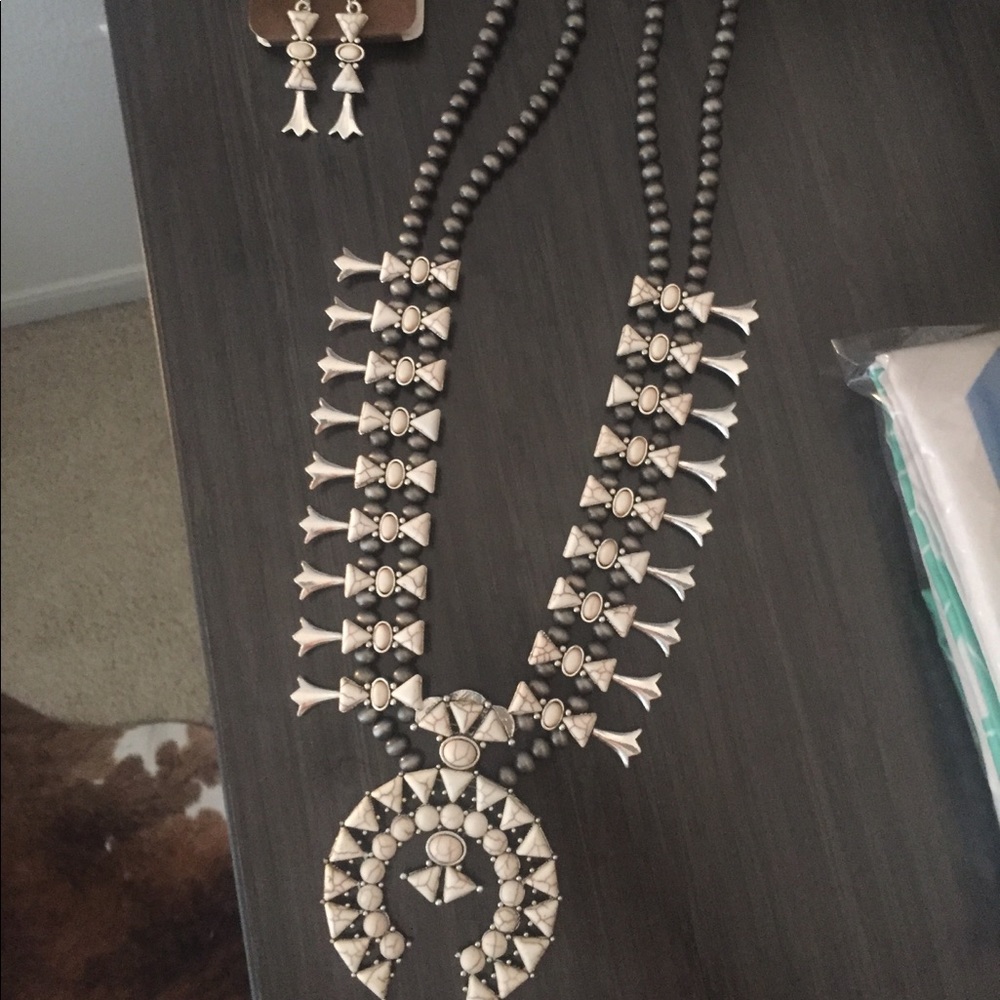 White Squash Blossom and Earrings NEVER BEEN WORN