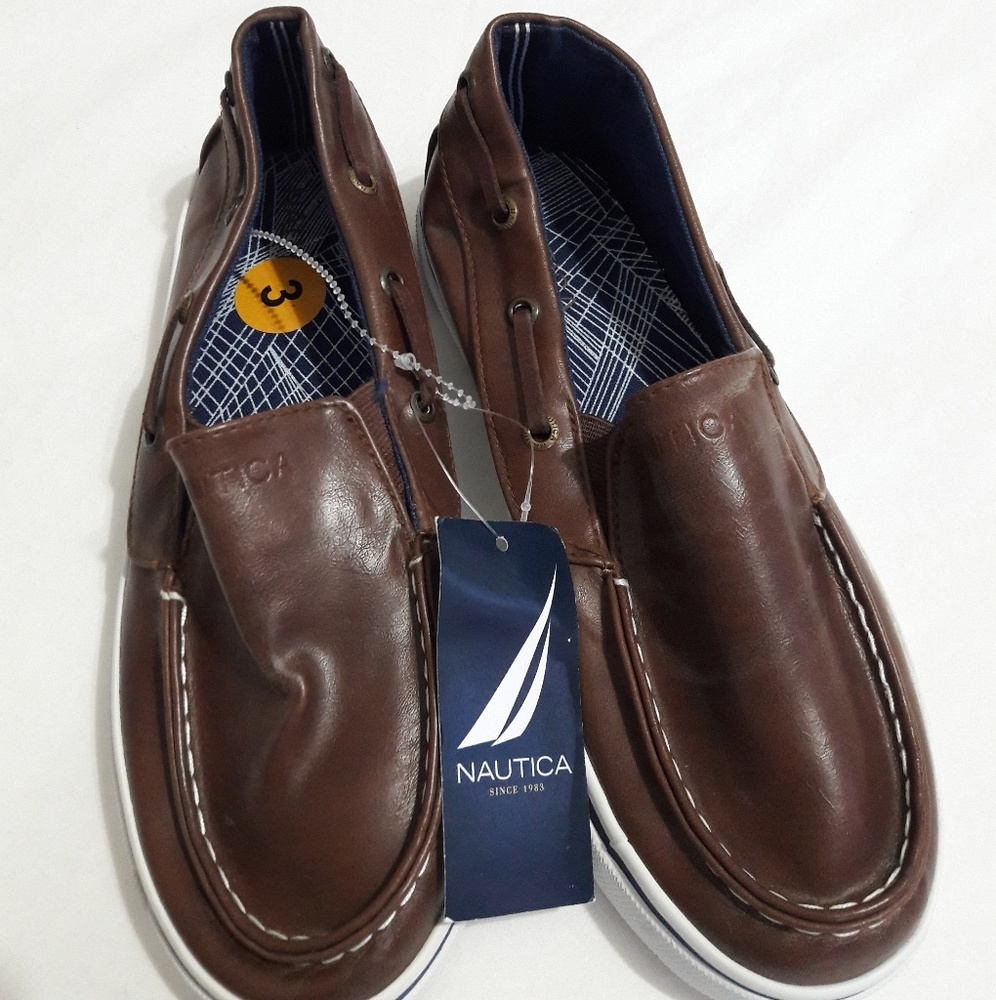 Boy's shoes