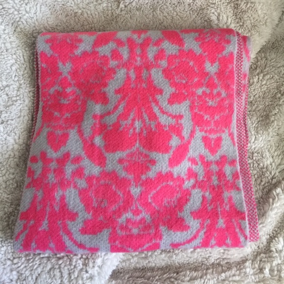 The Loft Scarf - Picture 1 of 5