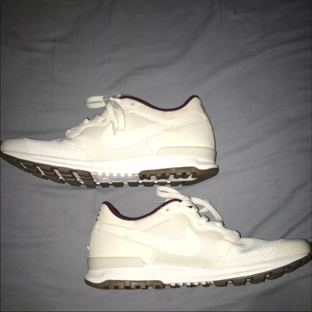 nike - Picture 2 of 2