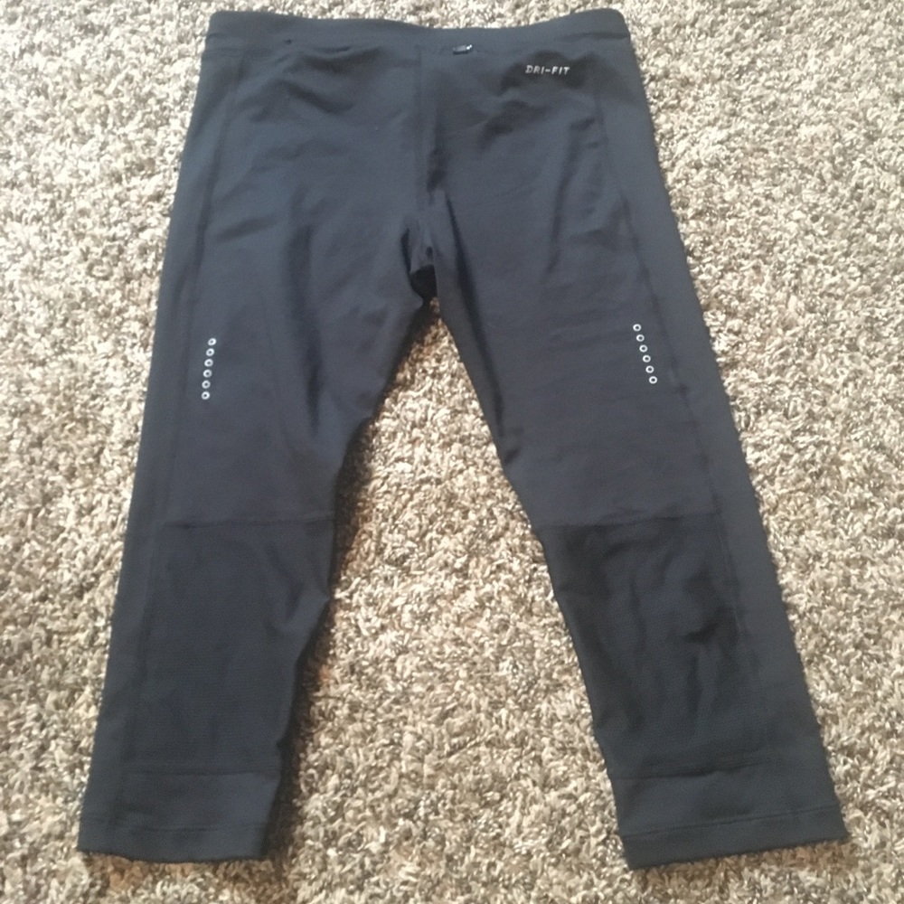 Nike Capris - image 2