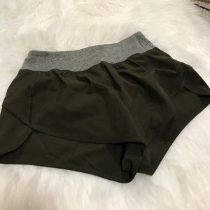 Army green running short