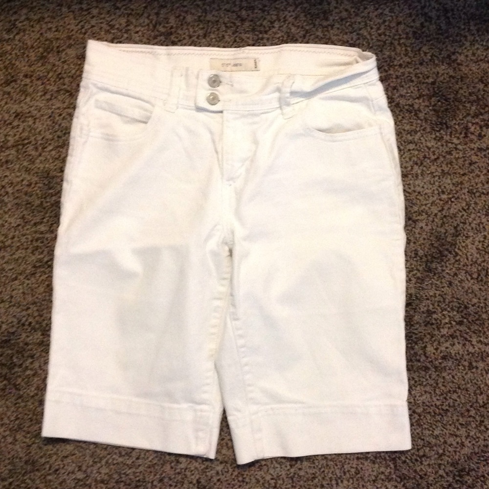 Levi's 515 White Denim Bermuda Shorts Size 4