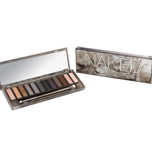 NWT Urban Decay Smoky eye palette