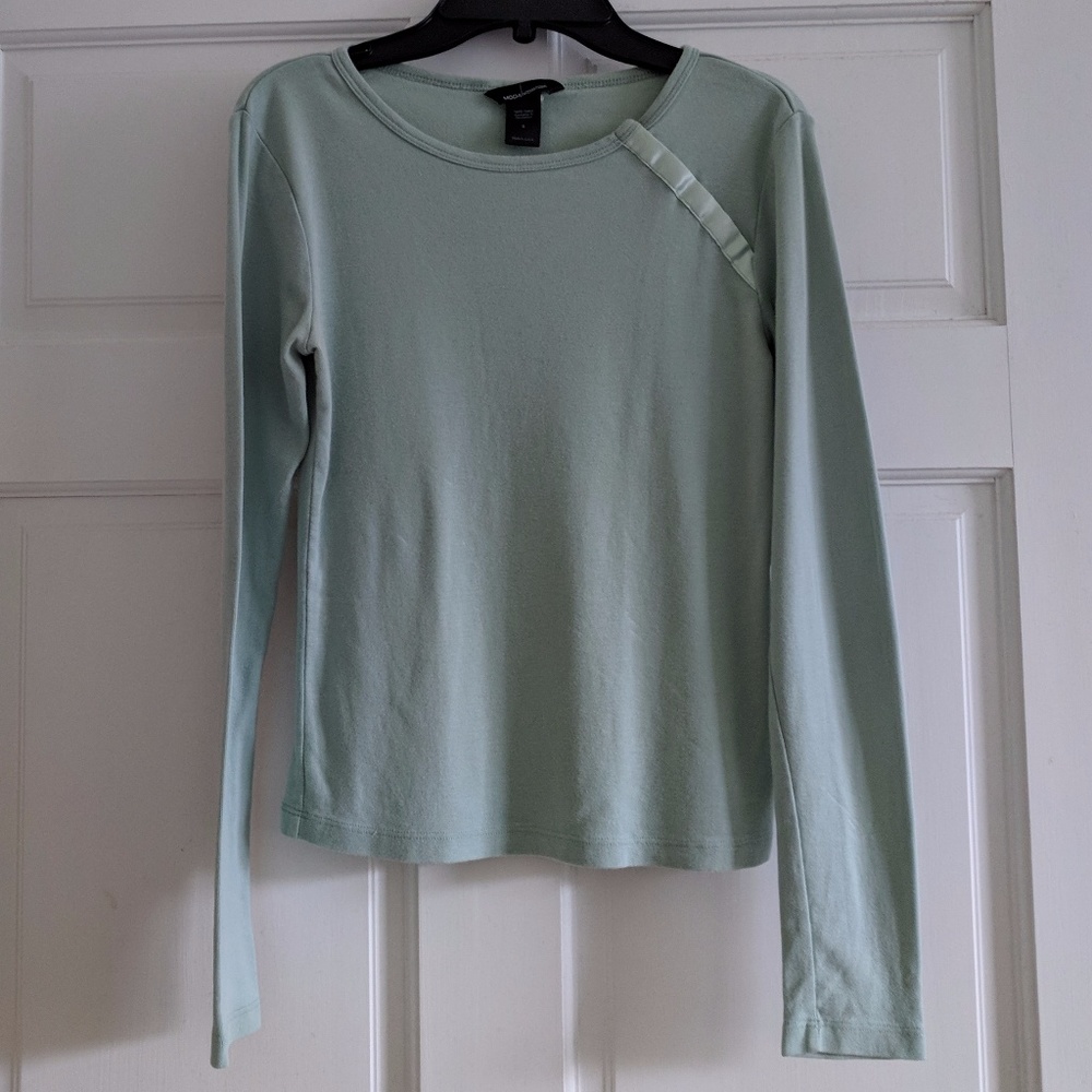 Victoria's Secret Moda Mint Green Long-Sleeved Tee