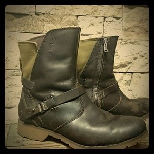 Teva De la vina Waterproof Ankle Boots 7