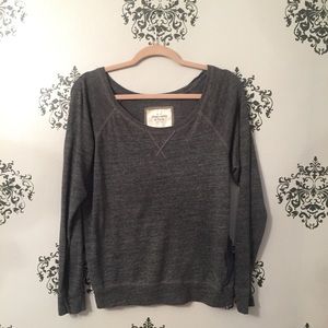 A&F T-shirt Sweater