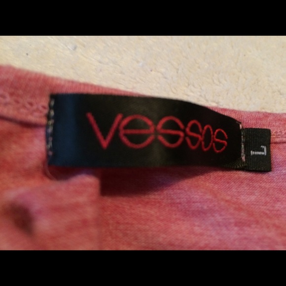 Vessos sz L heathered red cold shoulder top EUC - Picture 4 of 4