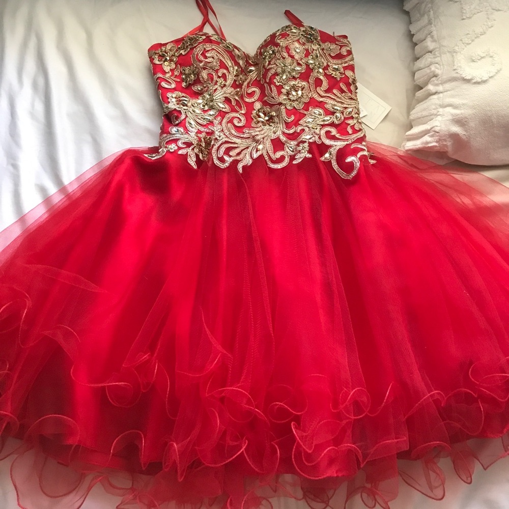 super cute homecoming dress