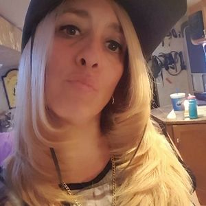 Meet your Posher, Annette