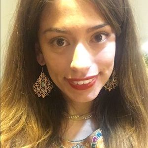 Meet your Posher, Jacqueline