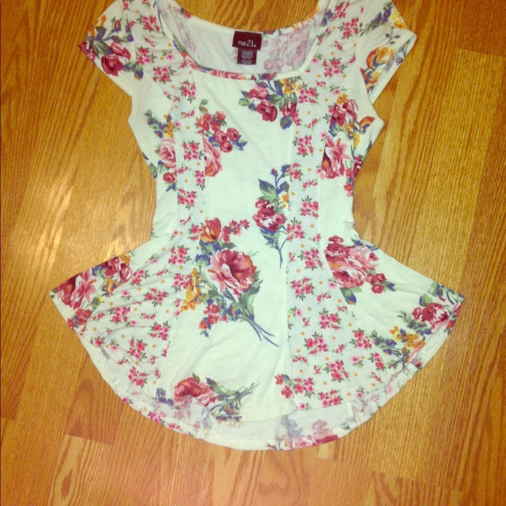 Cute floral peplum!!