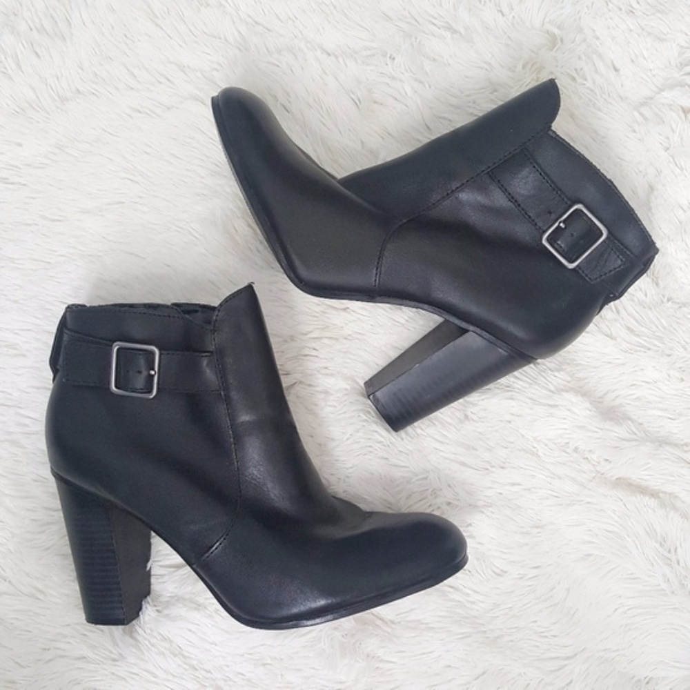 Liz Claiborne Leather Ankle Zip Booties Round Toe