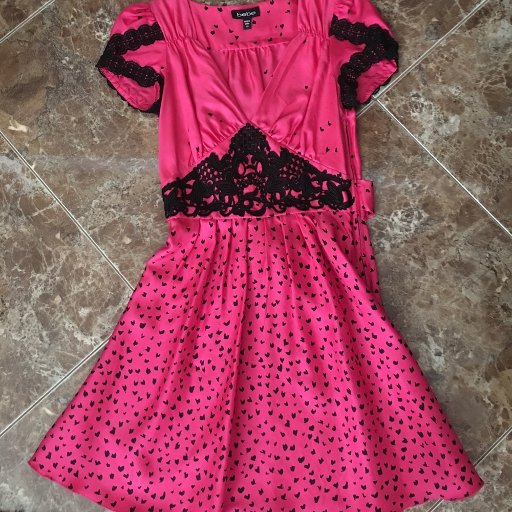 Cute Pink Bebe low cut dress!
