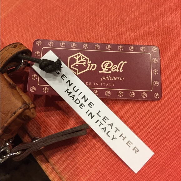 Valentina by In Pell Pebbled Leather Wristlet/New - Picture 6 of 7