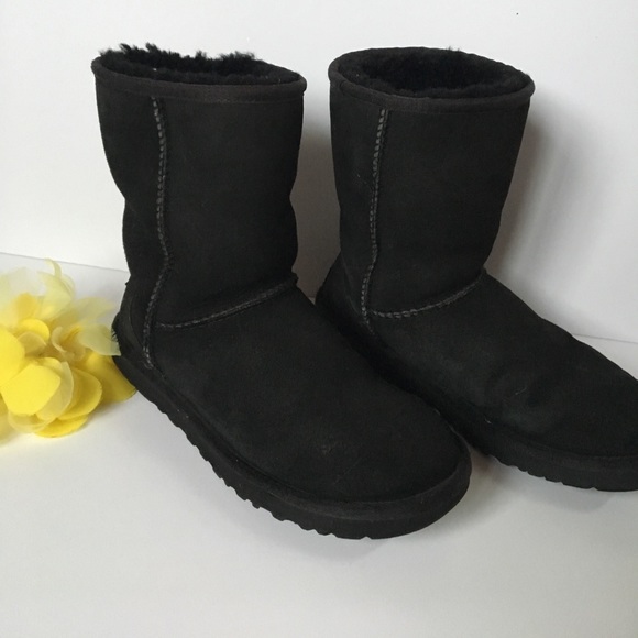 UGG Shoes - Ugg short boot