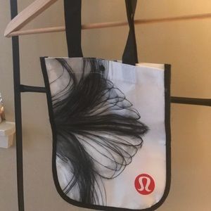 Lululemon small shopping bag