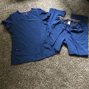 💕 HeartSole Navy Blue Scrub Set. 🚫 Stains