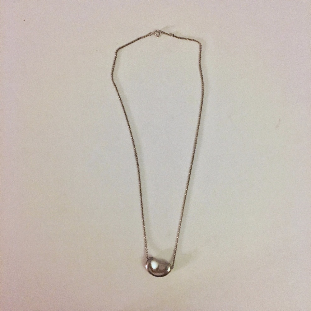 Tiffany Elsa Peretti® Bean® Pendant - Picture 2 of 6