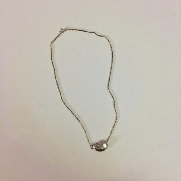 Tiffany Elsa Peretti® Bean® Pendant - Picture 3 of 6