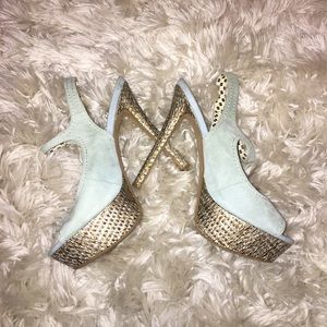 Jessica Simpson heels!