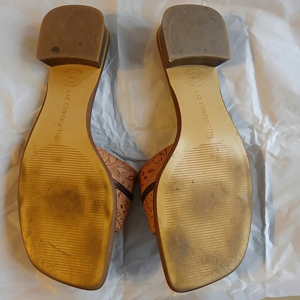 Shoes - Picture 3 of 8