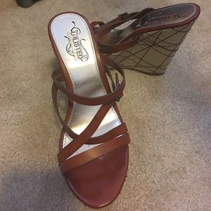 Brown wedges