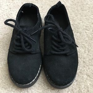 Gymboree black suede dress shoes size 8 toddler