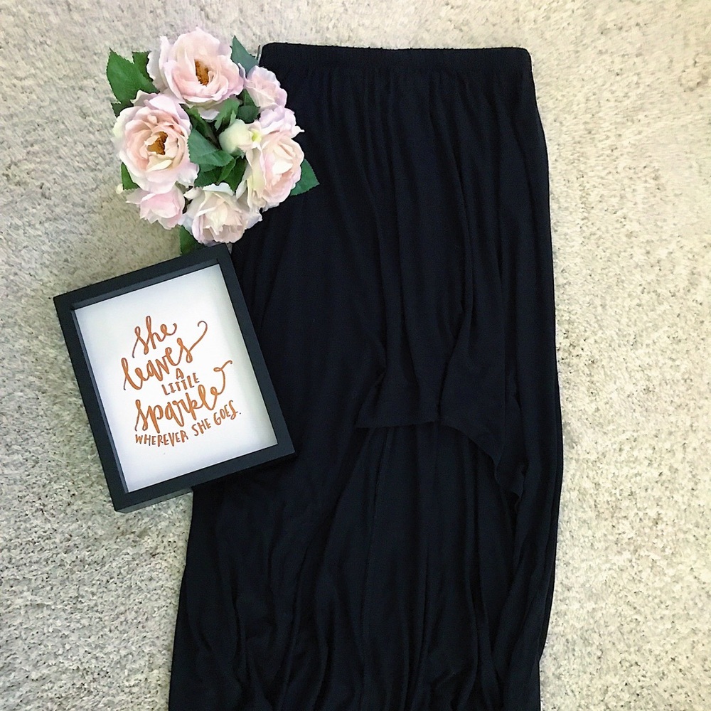 F21 Black High Low Maxi Skirt Size Med