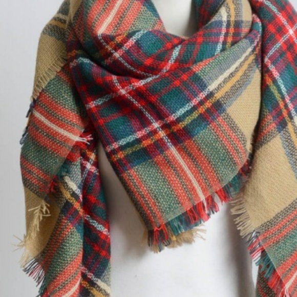 🌟HOST PICK - Frayed Edge Blanket Scarf - Picture 3 of 3