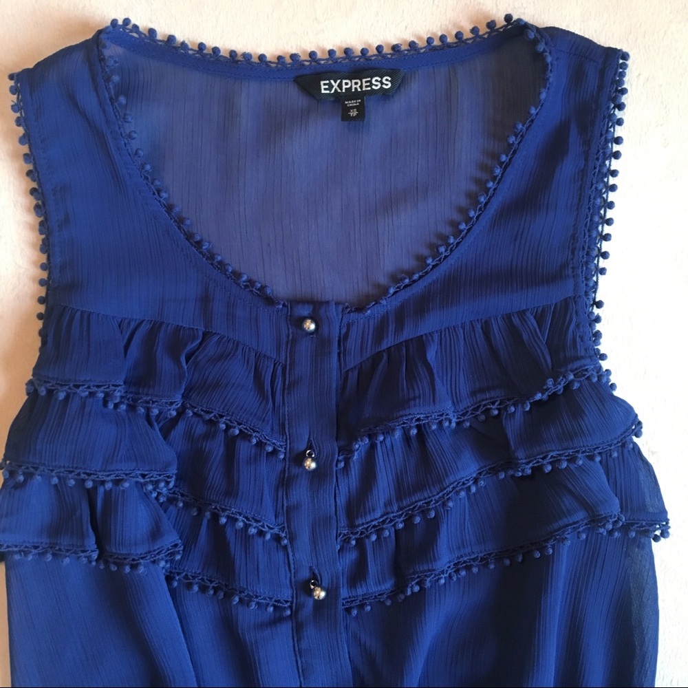 Ruffle Top - Picture 2 of 3