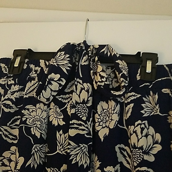 Shorts - Picture 2 of 2