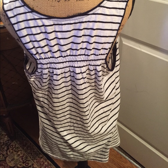 Top - Picture 3 of 3