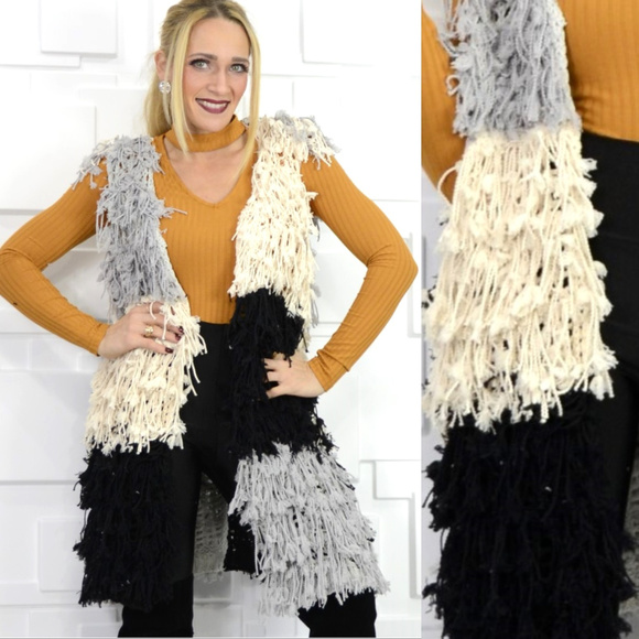 SHAG VEST *RESTOCK - Picture 2 of 4