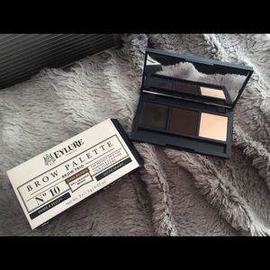 Brow palette