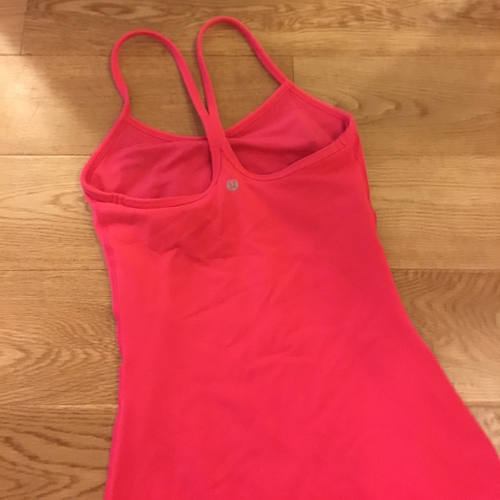 LULULEMON POWER Y TANK SIZE 2