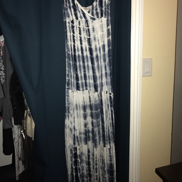 👗 Blue Maxi Tie Dye Dress. Taking offers! 😁 - Picture 2 of 3