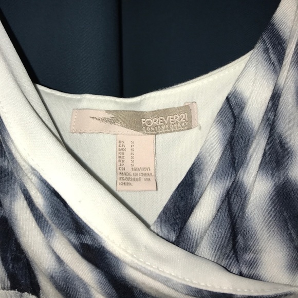 👗 Blue Maxi Tie Dye Dress. Taking offers! 😁 - Picture 3 of 3