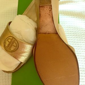 Lilly Pulitzer Gold Sandals Mums Wedge