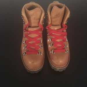 Danger ‘Wild’ Boot Size 7 Reserved