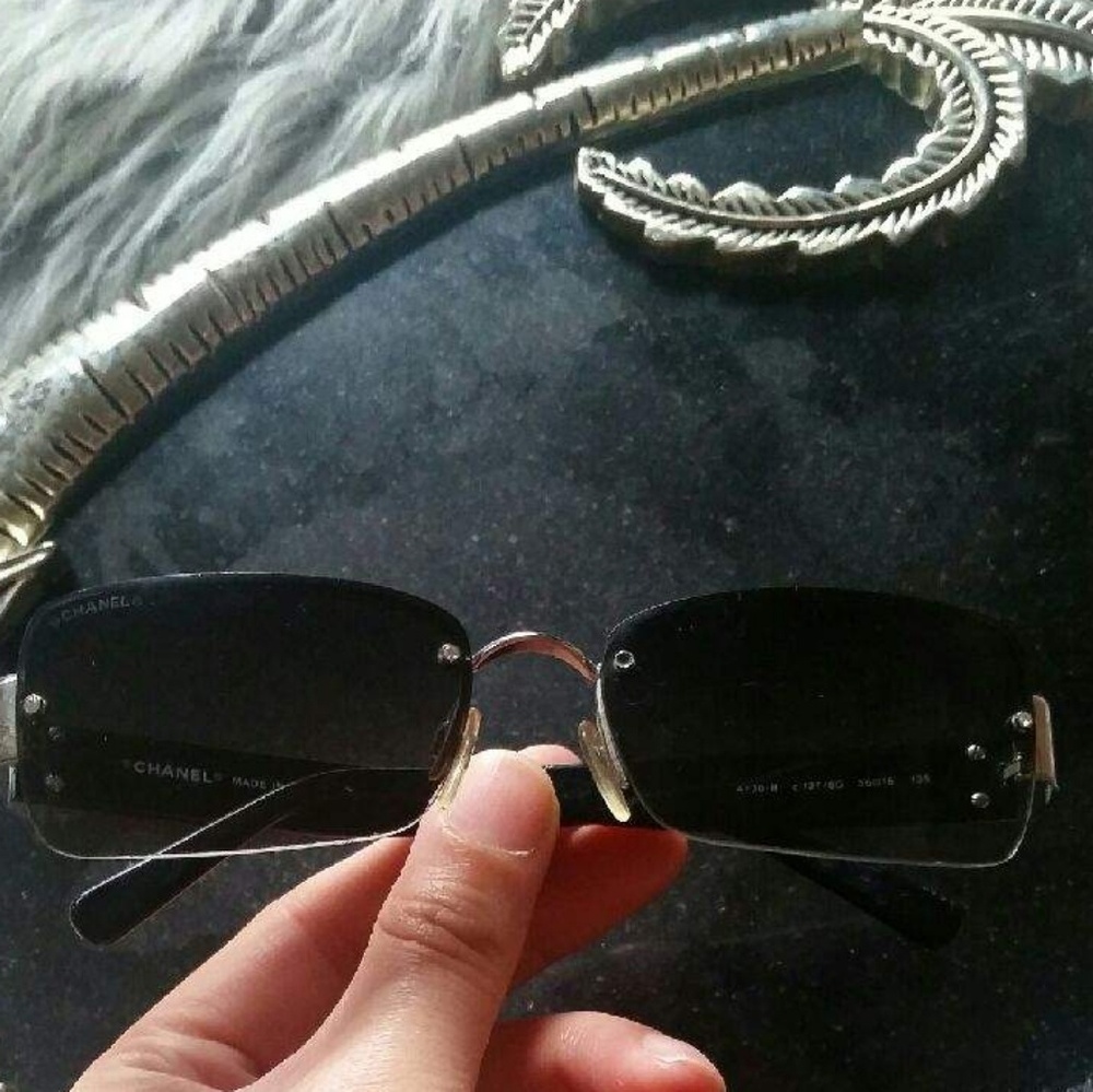 💯Authentic CHANEL Sunglasses with Rhinestones