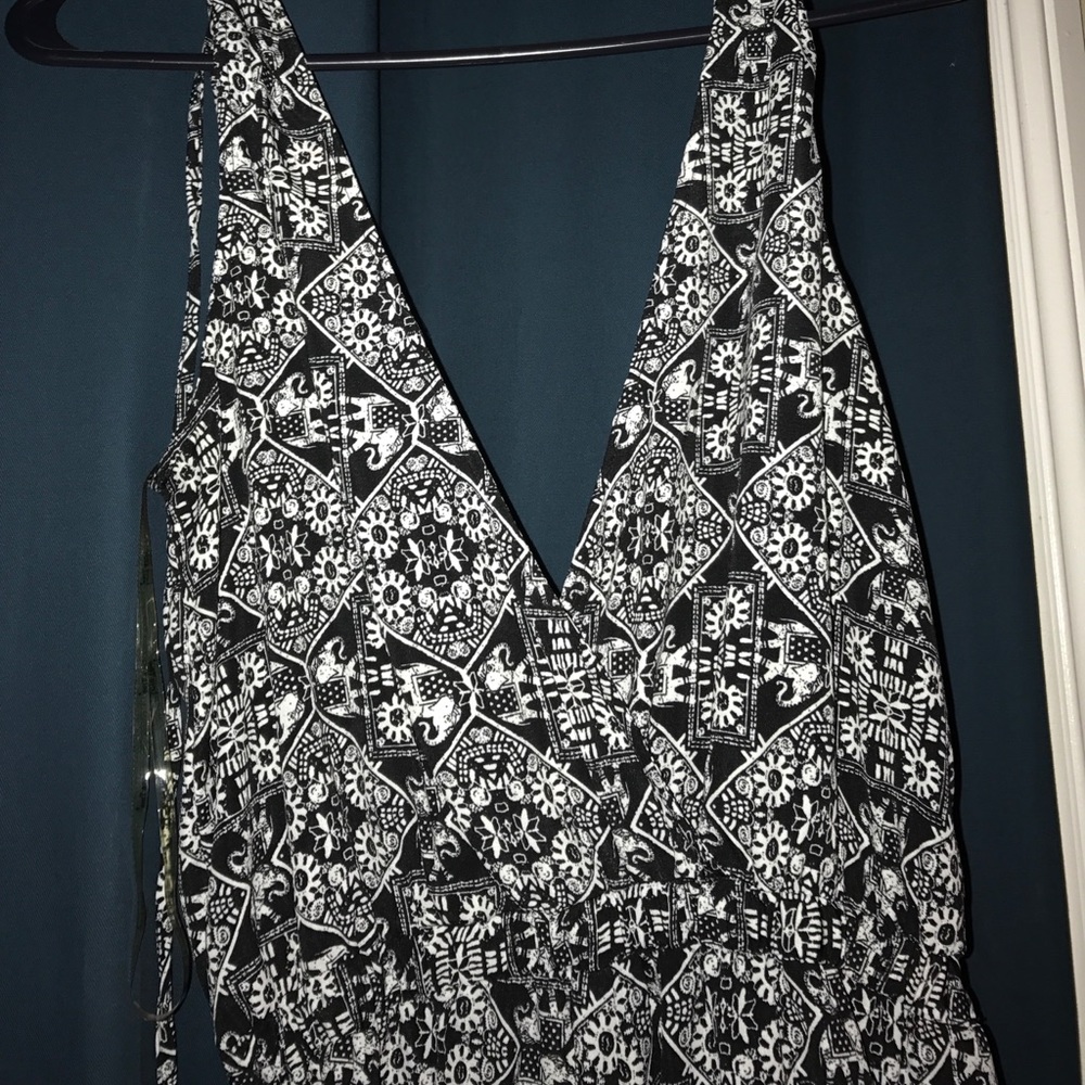 🐘 Elephant Pattern Jumpsuit. Taking offers! 😁