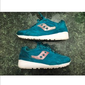 Size 10 saucony