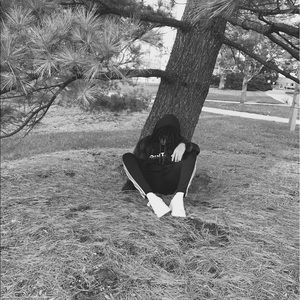 Meet your Posher, Latirr